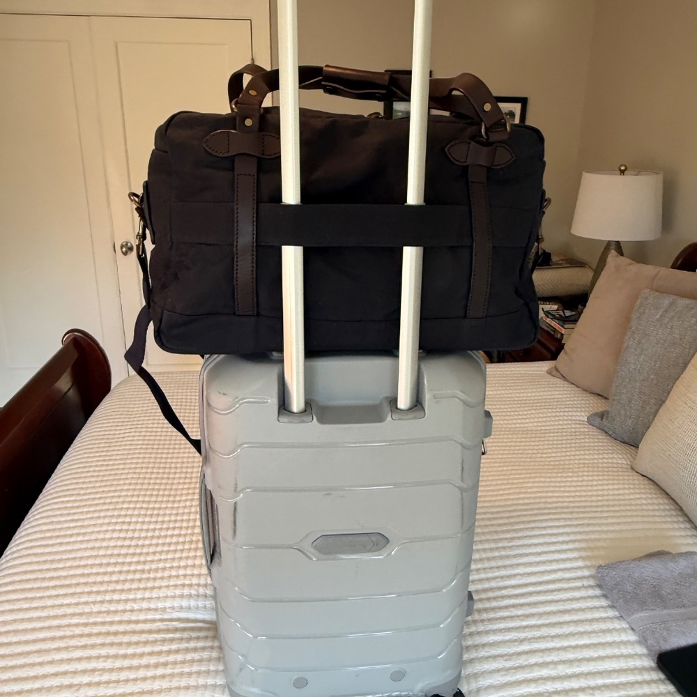 Filson 48 Hour Tin Cloth Duffle Bag - Picture 6 of 7